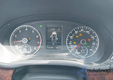 2013 Volkswagen Passat 2.5L Sel Premium from USA, damaged, VIN 1VWCP7A33DC076646